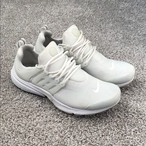 All white Nike men’s Prestos